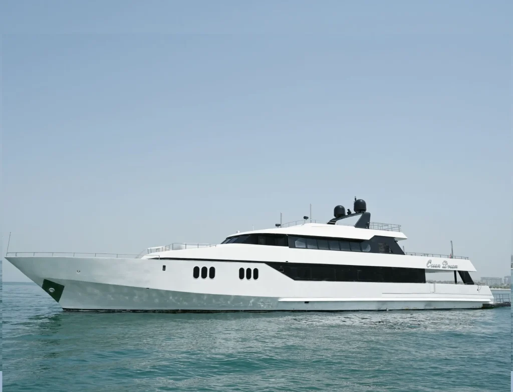 143ft yacht in dubai marina