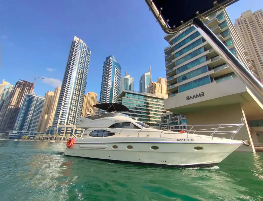 55ft yacht in dubai marina 4