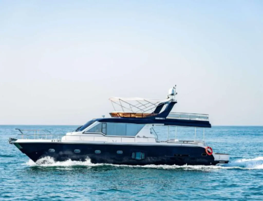 65ft yacht in dubai marina 4