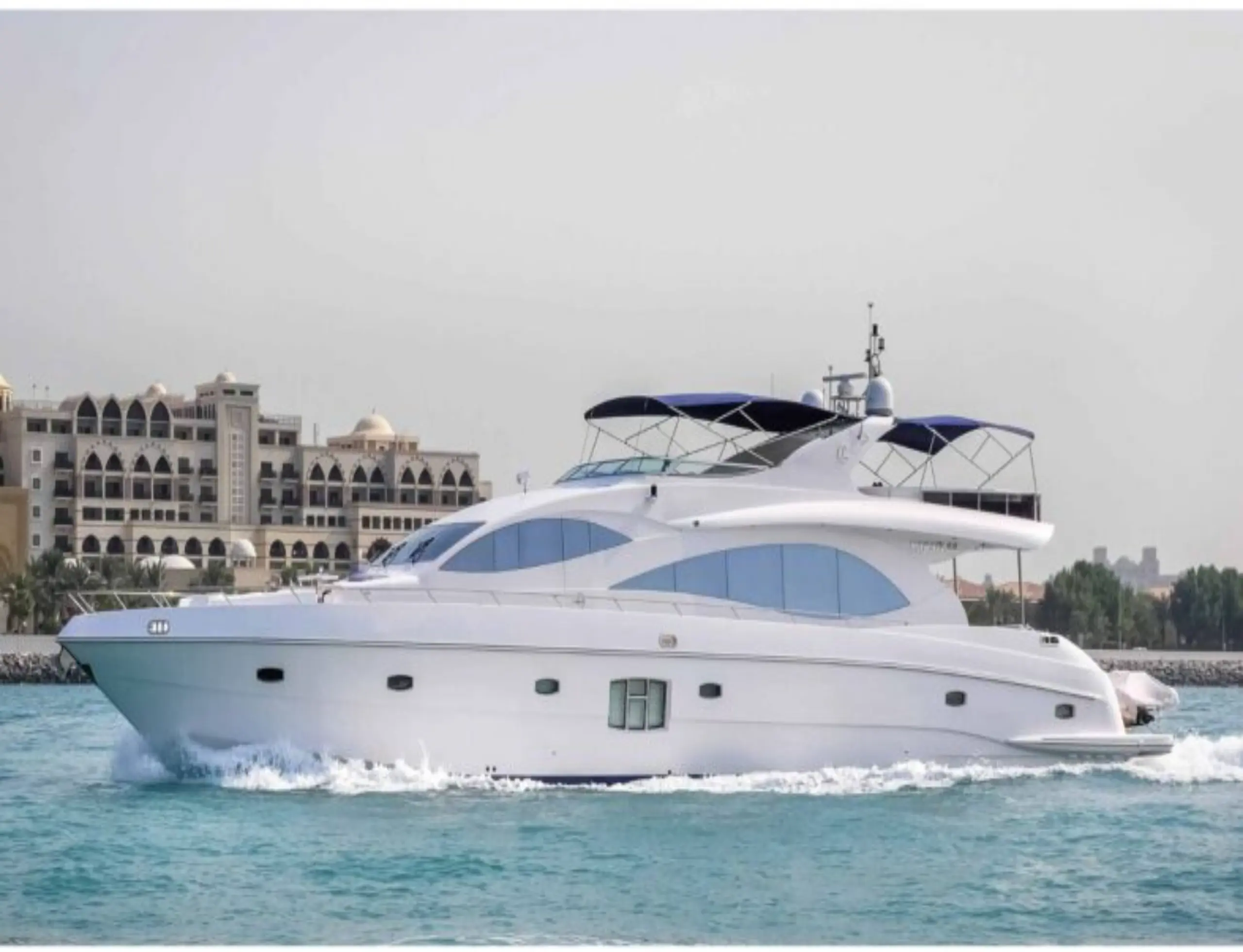 88ft yacht in dubai marina 2