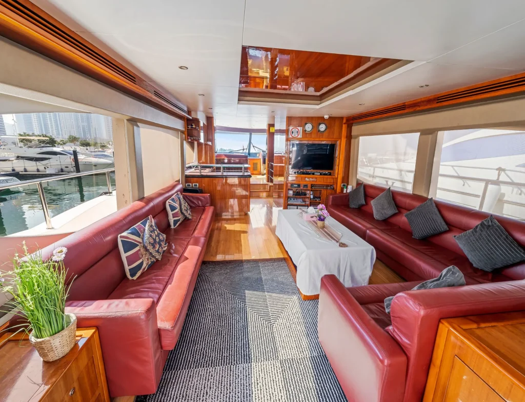 90ft yacht in dubai marin3