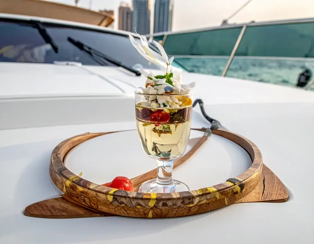 party yacht dubai 4