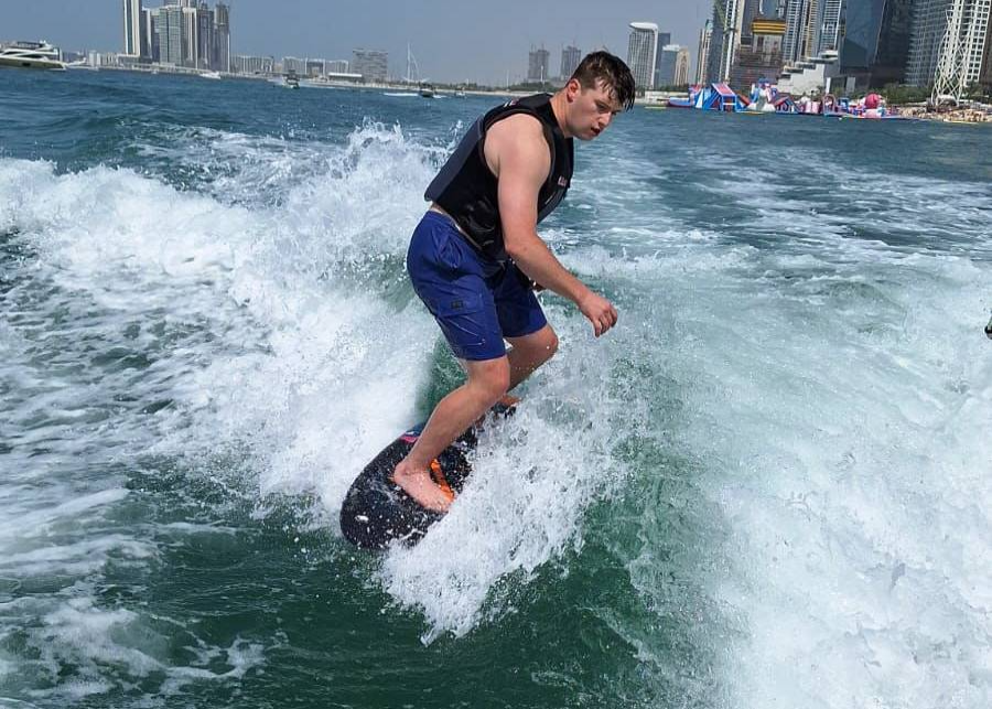 wakeboarding in dubai marina 3