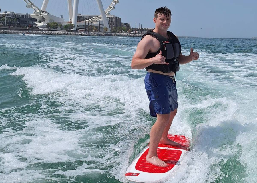 wakeboarding in dubai marina 4