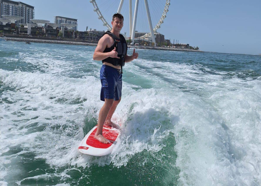 wakeboarding in dubai marina 5